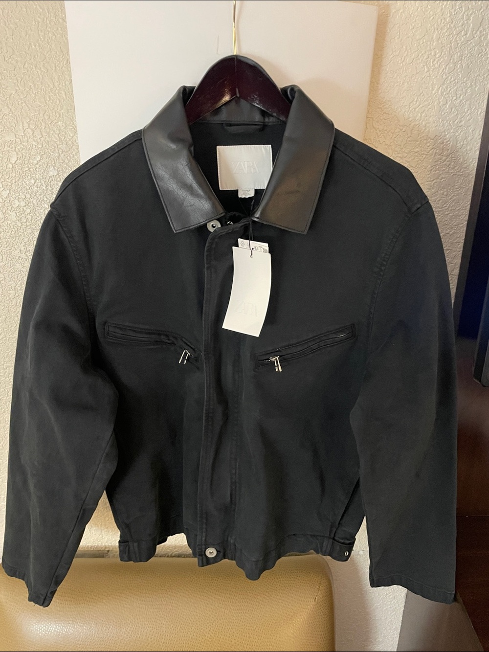 Zara Men Black Bomber Jacket with Faux Leather Collar - Picture 2 of 6